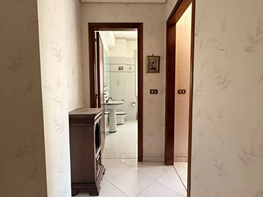 Immagine 15 di Appartamento in vendita  in Piazza XXV Aprile, 7 a Milazzo