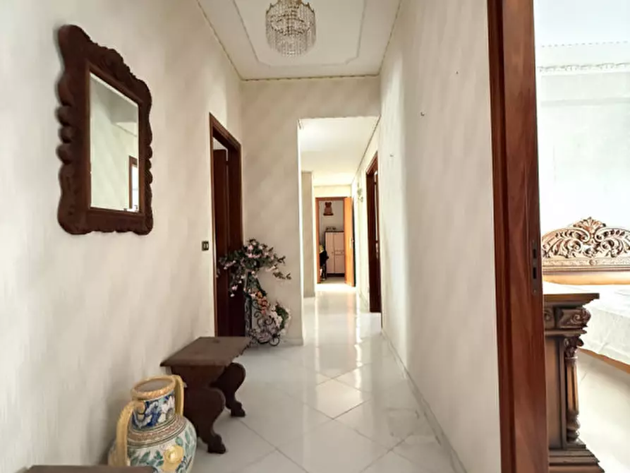 Immagine 18 di Appartamento in vendita  in Piazza XXV Aprile, 7 a Milazzo