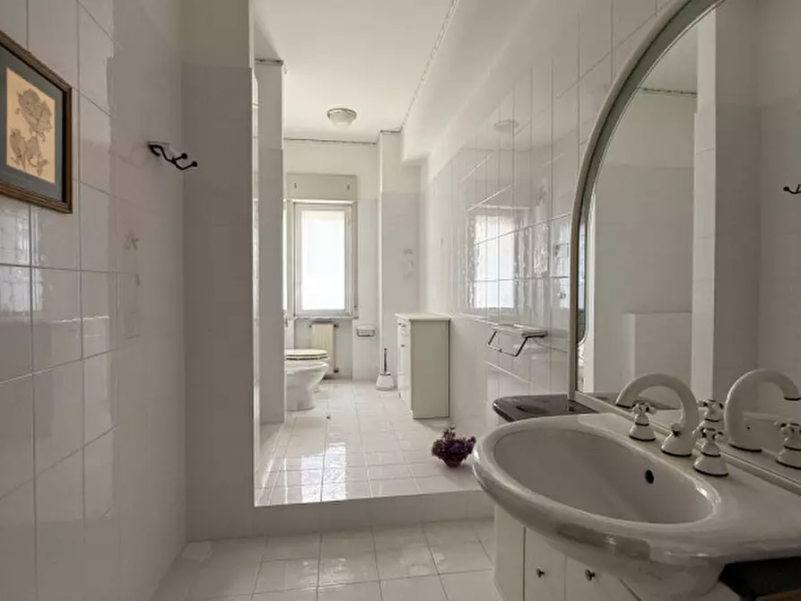 Immagine 24 di Appartamento in vendita  in Piazza XXV Aprile, 7 a Milazzo