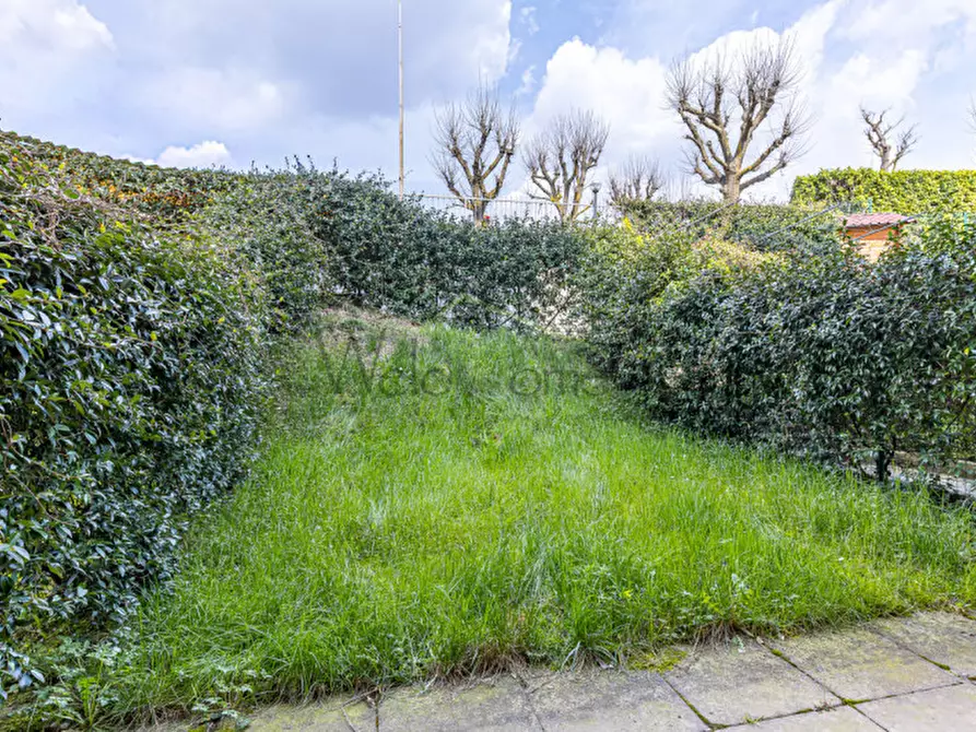 Immagine 14 di Appartamento in vendita  in Via Raffaello a Tavernerio