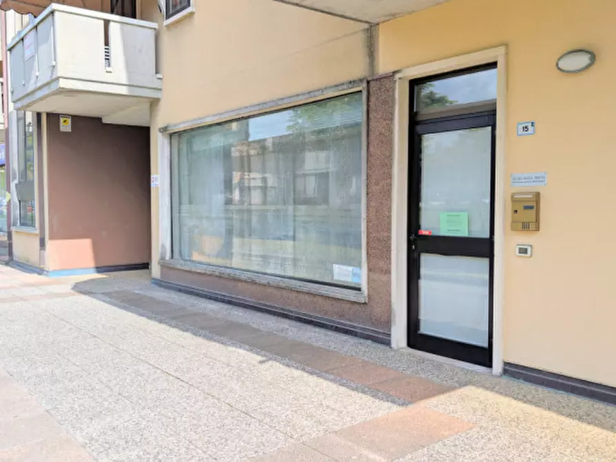 Immagine 20 di Negozio in vendita  in Thiene Via Giovanni XXIII a Thiene