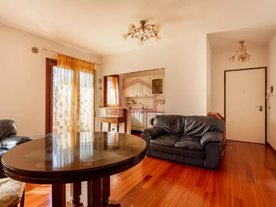 Immagine 2 di Appartamento in vendita  in Mestre a Venezia