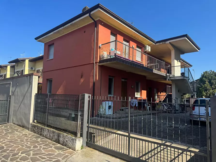 Immagine 3 di Appartamento in vendita  in via.PIRANDELLO n. 3 a Ghedi
