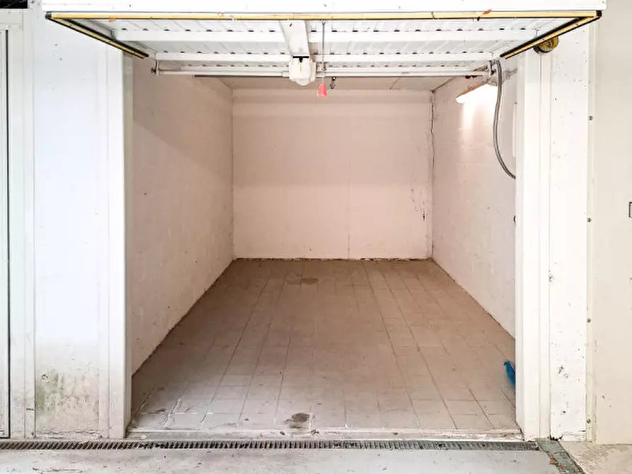 Immagine 30 di Appartamento in vendita  in Via Resia - Reschenstraße a Bolzano