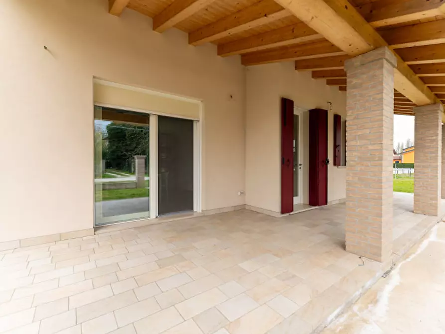 Immagine 5 di Villa in vendita  a Correzzola