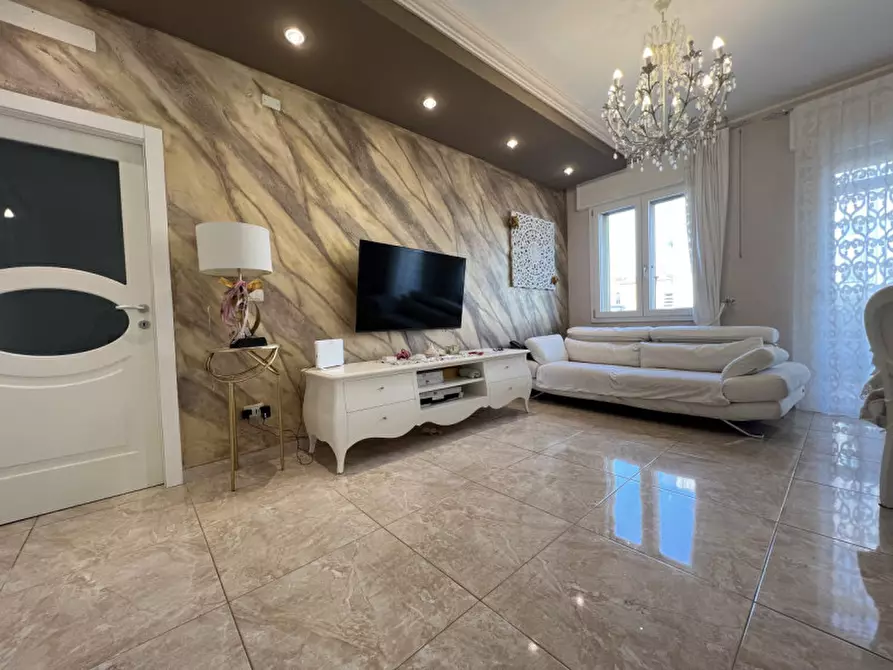 Immagine 1 di Appartamento in vendita  in Strada Madonna Marina a Chioggia