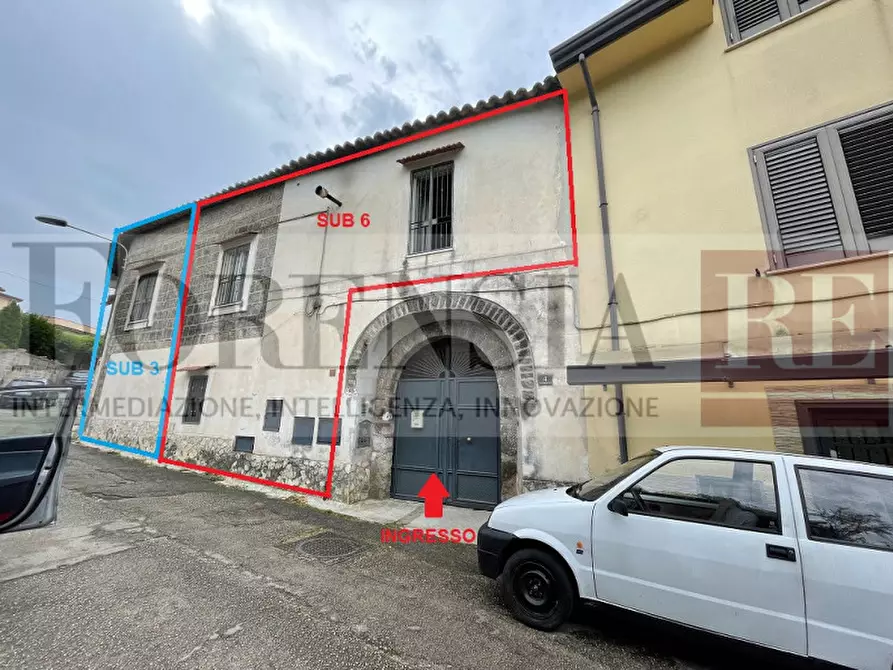 Immagine 1 di Appartamento in vendita  in Via Parrocchia di Mezzano, 4 a Caserta