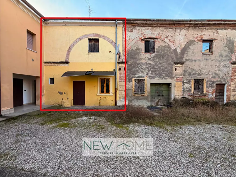 Immagine 2 di Villetta a schiera in vendita  in Via Scuderlando 323 a Verona