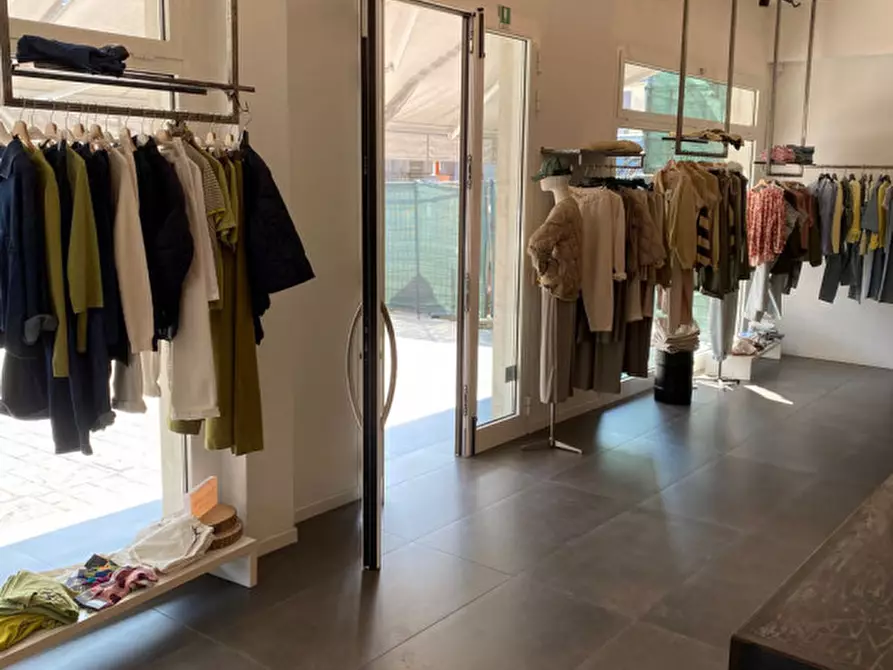 Immagine 5 di Negozio in affitto  in Via Guido Reni a Padova