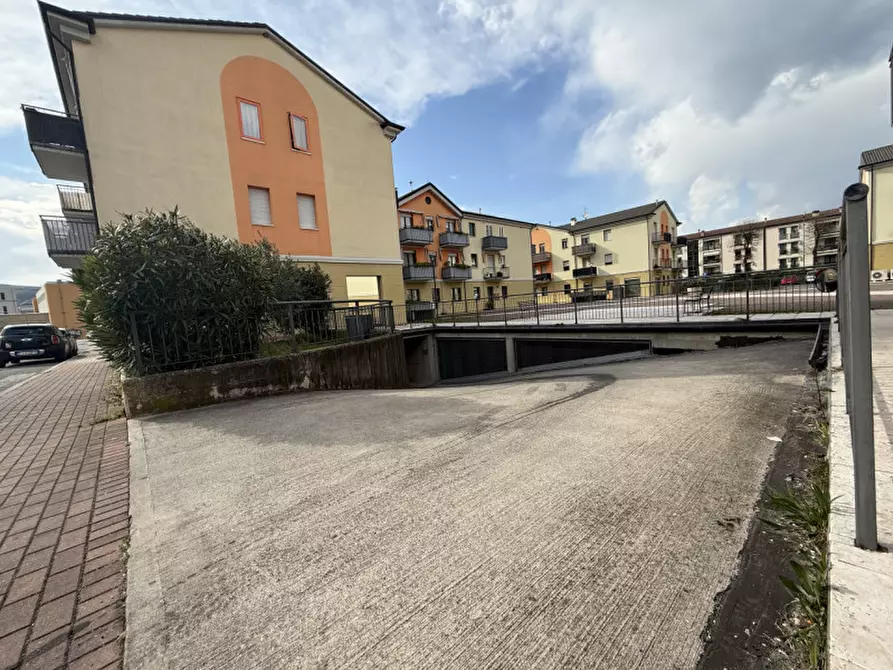 Immagine 2 di Garage in vendita  a Tregnago