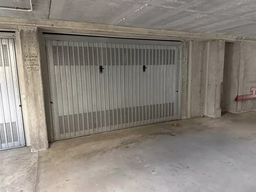 Immagine 3 di Garage in vendita  a Tregnago