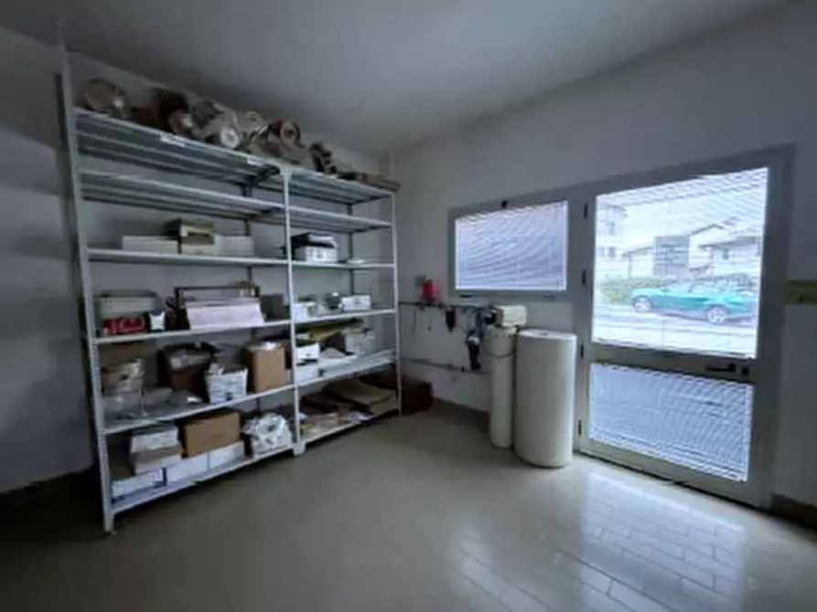 Immagine 7 di Laboratorio in vendita  in Via Trieste, 55 a Aviano