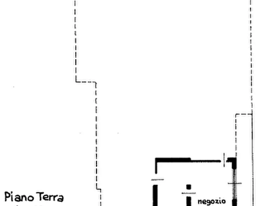 Immagine 10 di Negozio in vendita  in Via Trieste, 55 a Aviano