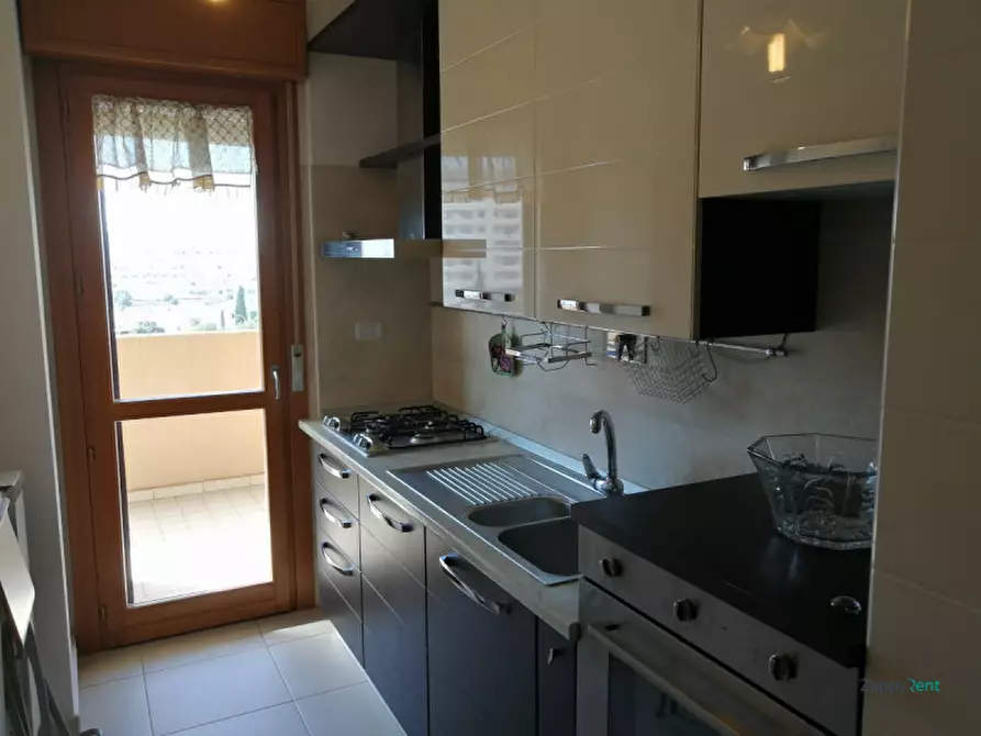 Immagine 13 di Appartamento in affitto  in Via Wanda Osiris, 27 a Roma