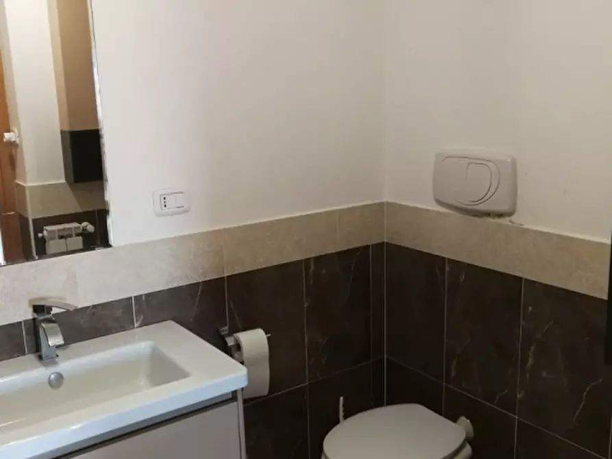 Immagine 26 di Appartamento in affitto  in Via Wanda Osiris, 27 a Roma