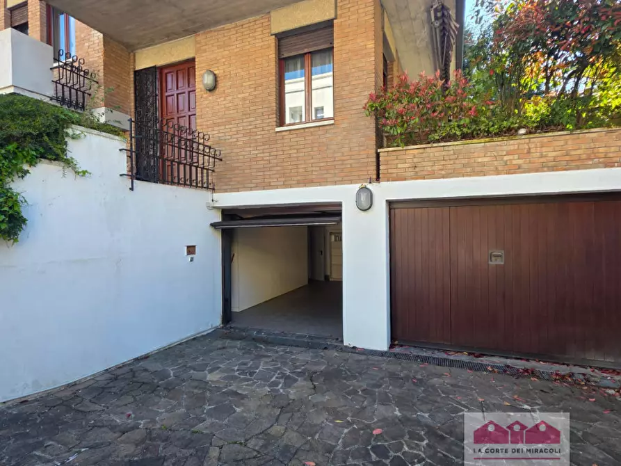 Immagine 35 di Casa indipendente in affitto  in Via Magenta a Vicenza