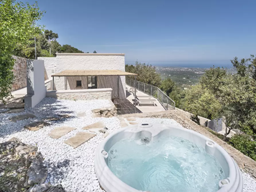 Immagine 10 di Rustico / casale in vendita  a Fasano