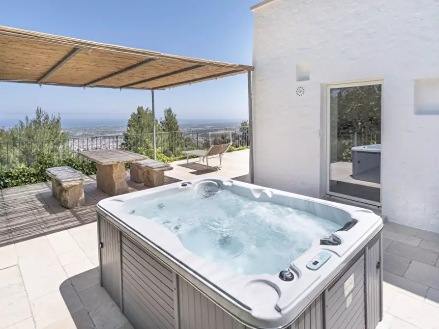 Immagine 11 di Rustico / casale in vendita  a Fasano