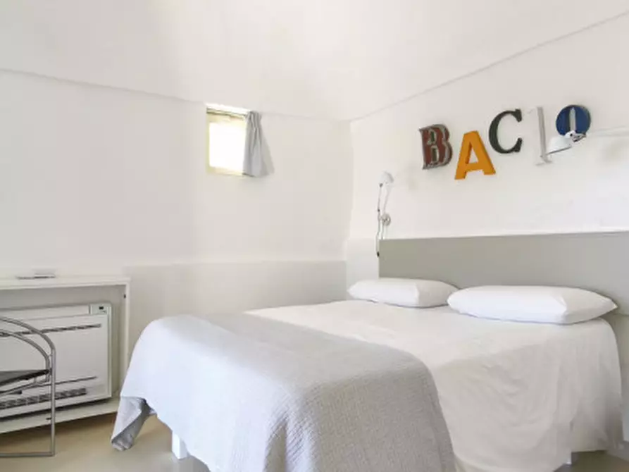 Immagine 39 di Rustico / casale in vendita  a Fasano