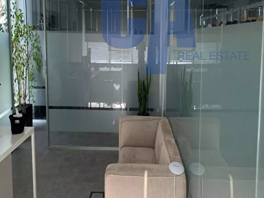 Immagine 14 di Ufficio in affitto  in VIALE MONZA a Milano