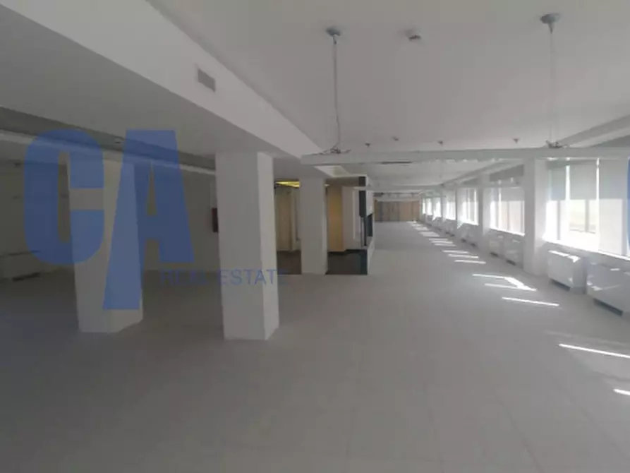 Immagine 6 di Ufficio in affitto  in VIALE MONZA a Milano