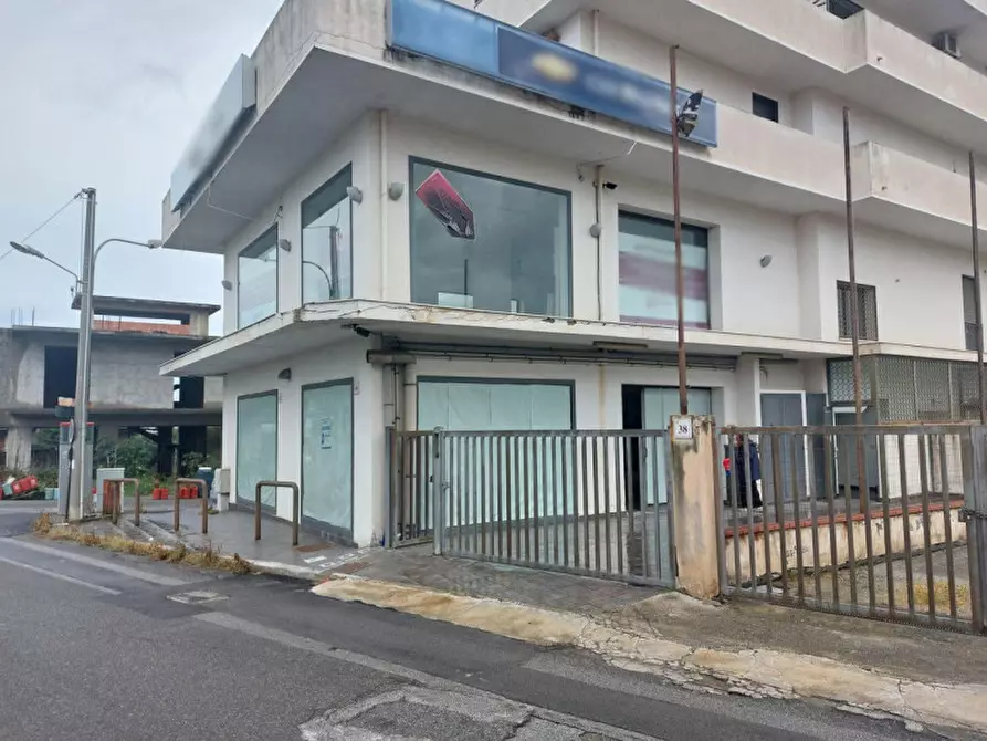 Immagine 5 di Negozio in vendita  in Via Giorgio Amendola, 98051 Barcellona Pozzo di Gotto ME, Italia a Barcellona Pozzo Di Gotto