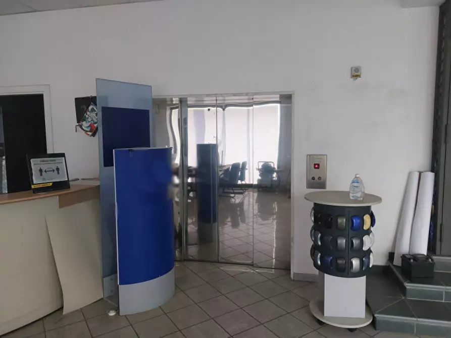 Immagine 20 di Negozio in vendita  in Via Giorgio Amendola, 98051 Barcellona Pozzo di Gotto ME, Italia a Barcellona Pozzo Di Gotto