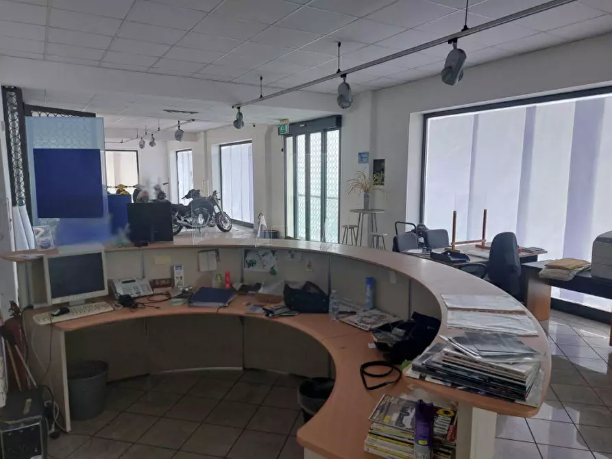 Immagine 24 di Negozio in vendita  in Via Giorgio Amendola, 98051 Barcellona Pozzo di Gotto ME, Italia a Barcellona Pozzo Di Gotto