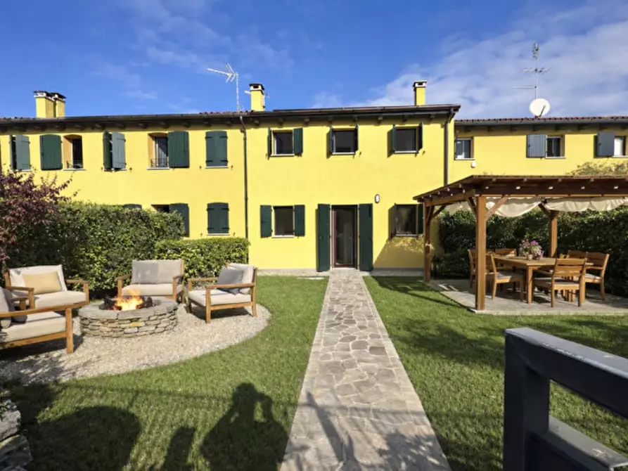 Immagine 17 di Villetta a schiera in vendita  in lungargine brusegana 3 a Padova