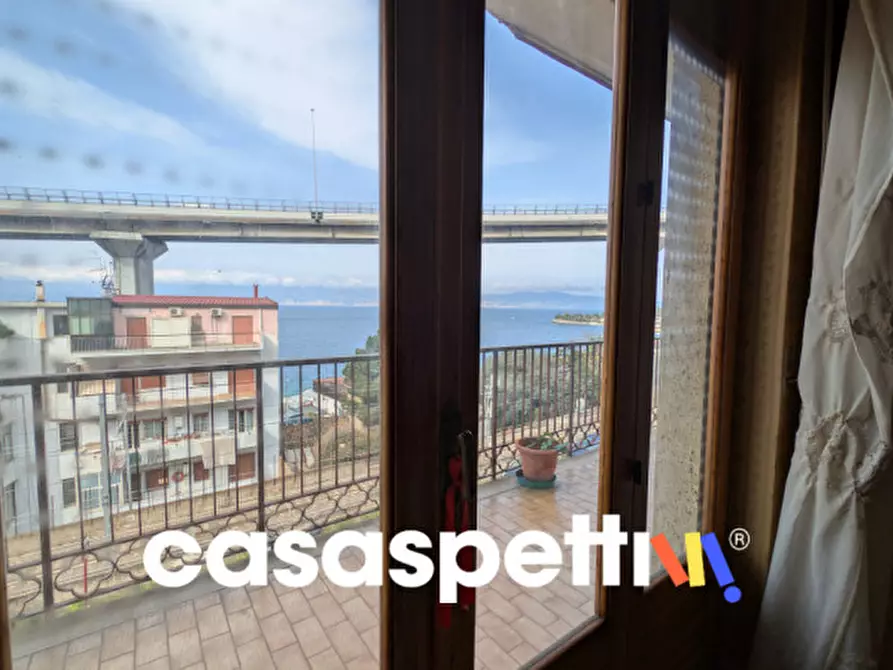 Immagine 5 di Appartamento in vendita  in Via Nazionale-Pentimele 155 a Reggio Di Calabria