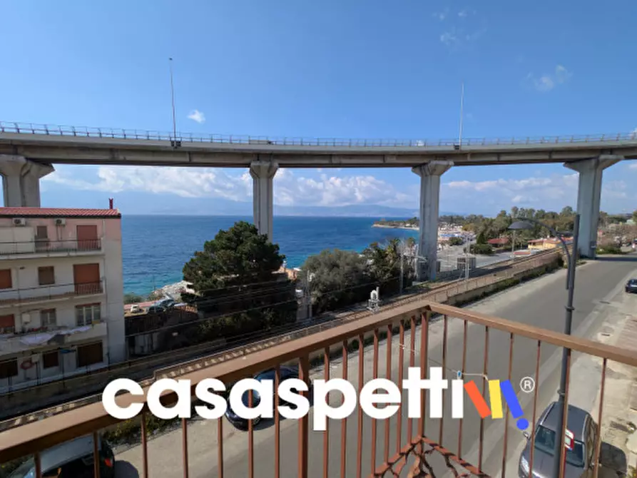 Immagine 6 di Appartamento in vendita  in Via Nazionale-Pentimele 155 a Reggio Di Calabria