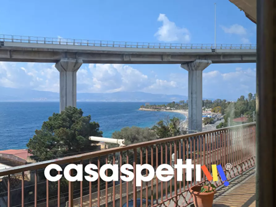 Immagine 14 di Appartamento in vendita  in Via Nazionale-Pentimele 155 a Reggio Di Calabria