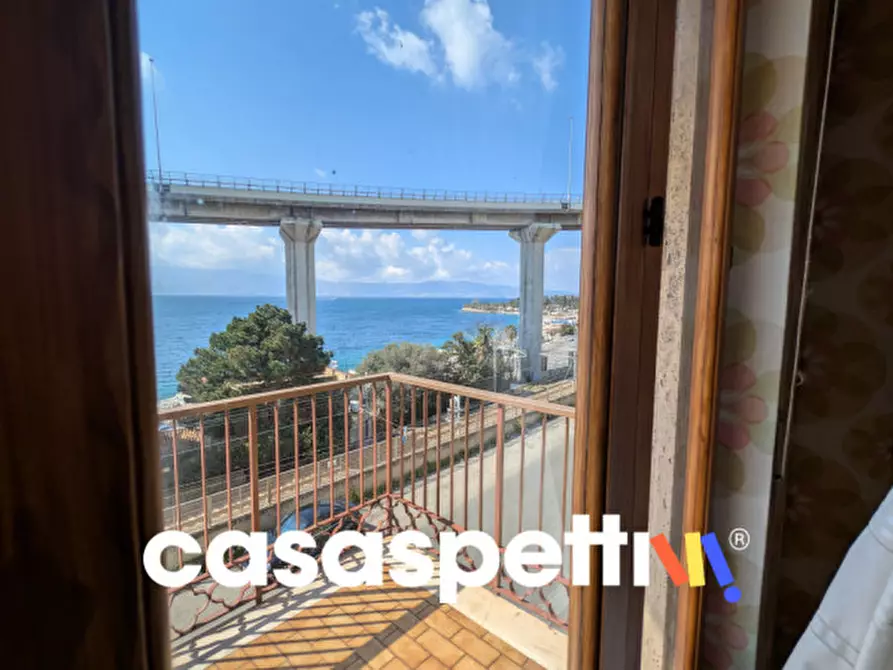 Immagine 36 di Appartamento in vendita  in Via Nazionale-Pentimele 155 a Reggio Di Calabria