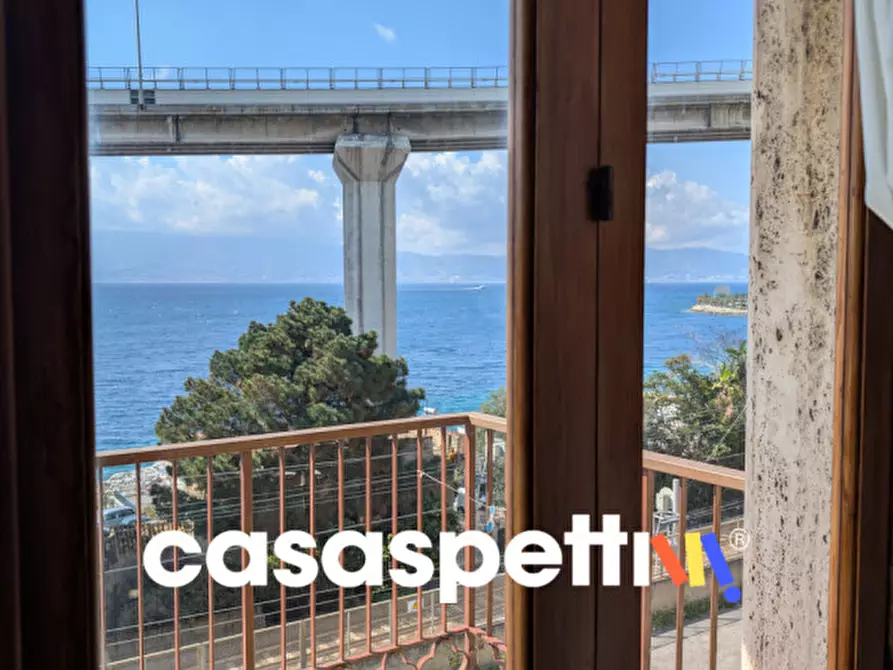 Immagine 38 di Appartamento in vendita  in Via Nazionale-Pentimele 155 a Reggio Di Calabria