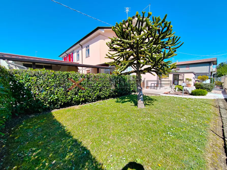 Immagine 1 di Appartamento in vendita  in Via G. Matteotti n.20 bis - Cavarzere (VE) a Cavarzere