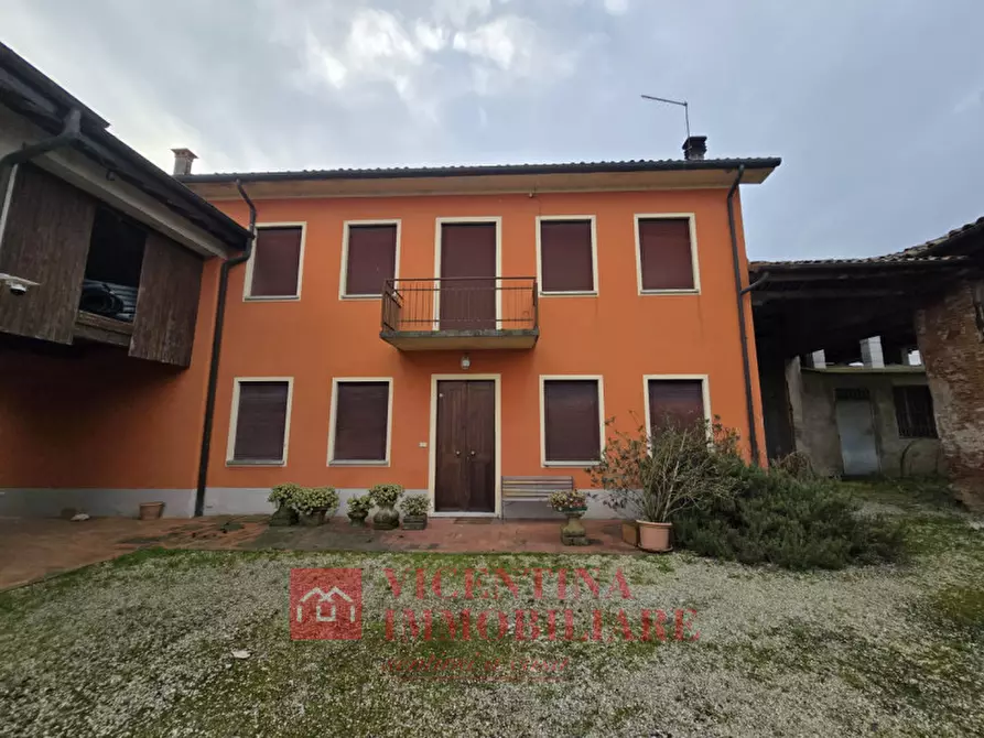 Immagine 1 di Casa indipendente in vendita  in Strada Maglio di Lobia a Caldogno