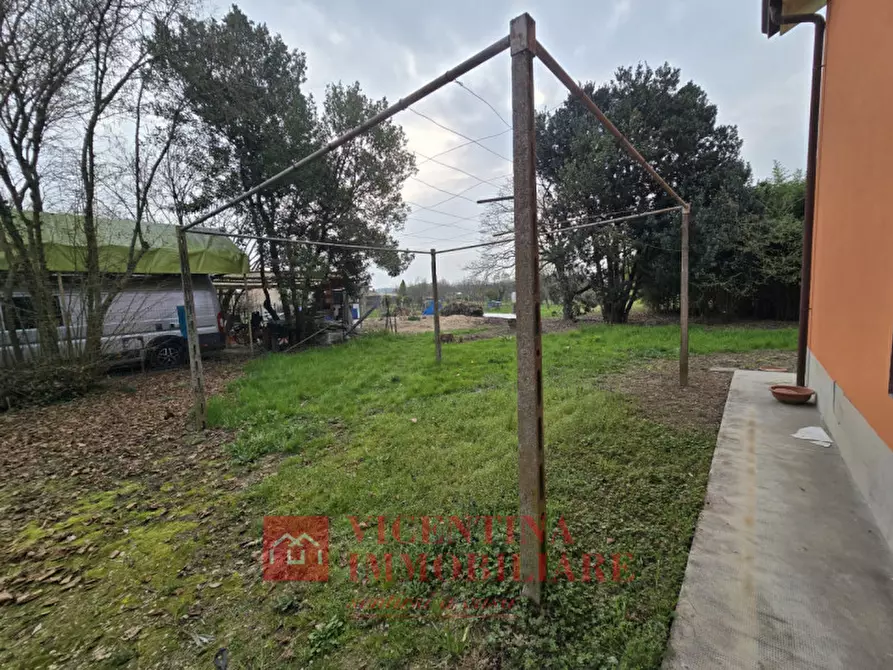 Immagine 2 di Casa indipendente in vendita  in Strada Maglio di Lobia a Caldogno
