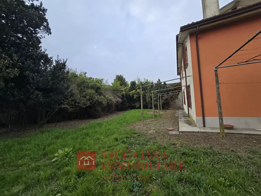 Immagine 3 di Casa indipendente in vendita  in Strada Maglio di Lobia a Caldogno