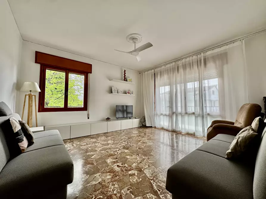 Immagine 1 di Casa indipendente in vendita  in Quartiere Generale Giardino 29 a Rossano Veneto