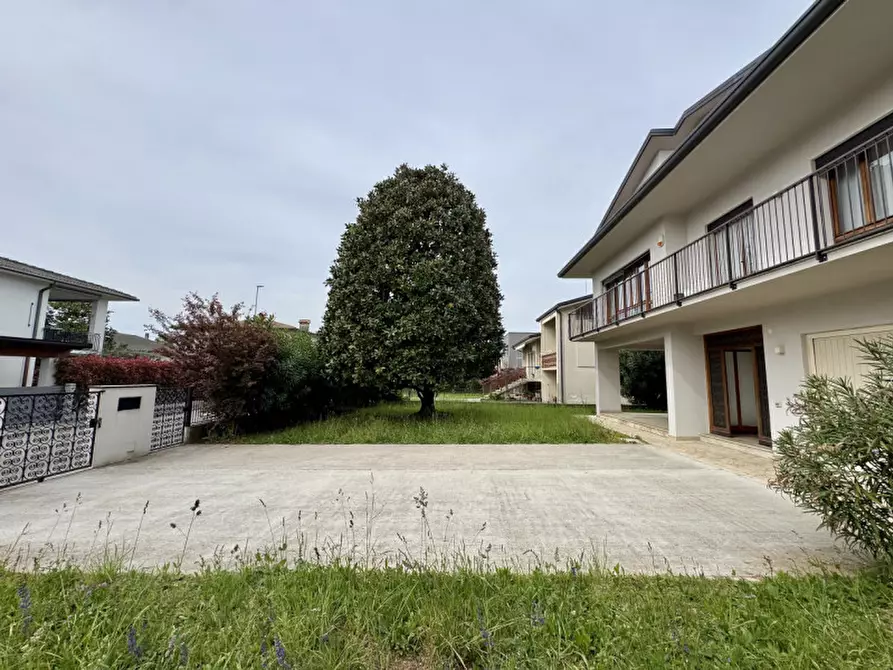 Immagine 32 di Casa indipendente in vendita  in Quartiere Generale Giardino 29 a Rossano Veneto