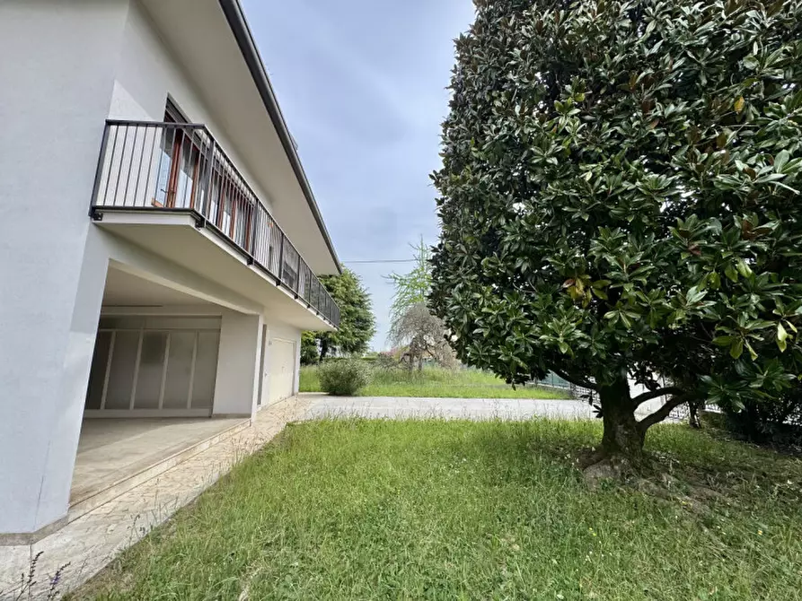 Immagine 35 di Casa indipendente in vendita  in Quartiere Generale Giardino 29 a Rossano Veneto