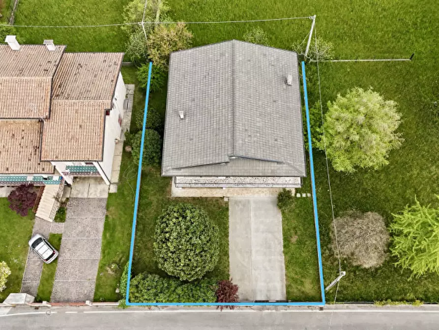 Immagine 37 di Casa indipendente in vendita  in Quartiere Generale Giardino 29 a Rossano Veneto