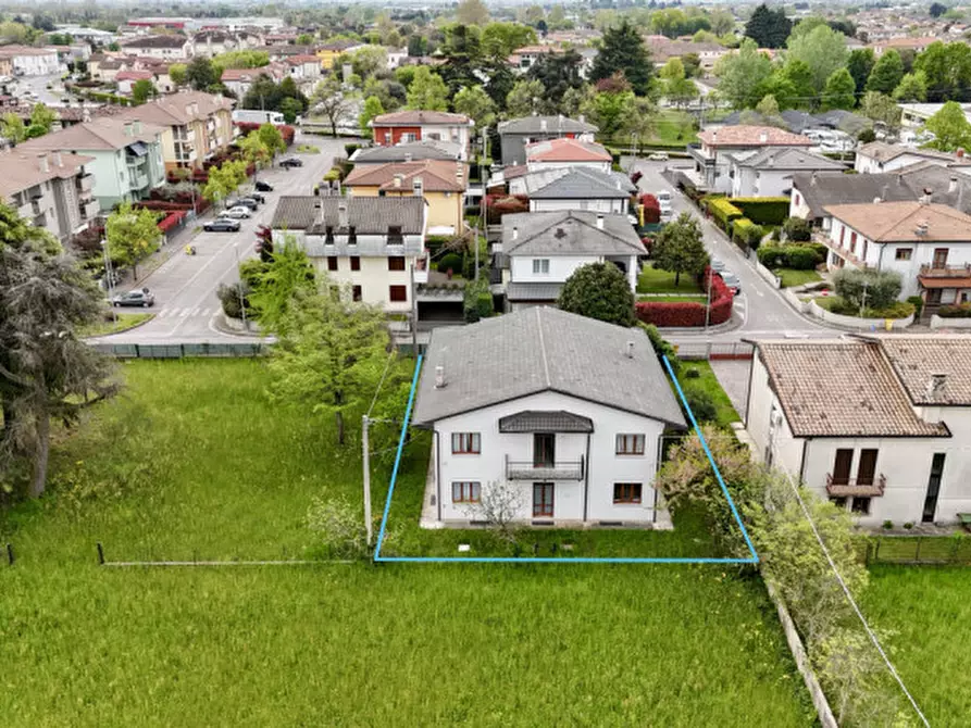 Immagine 38 di Casa indipendente in vendita  in Quartiere Generale Giardino 29 a Rossano Veneto