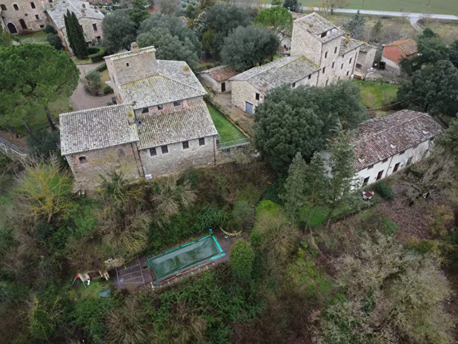 Immagine 50 di Villa in vendita  a Marsciano