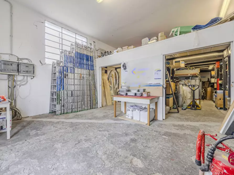 Immagine 22 di Laboratorio in vendita  in Via Orsoleto a Rimini