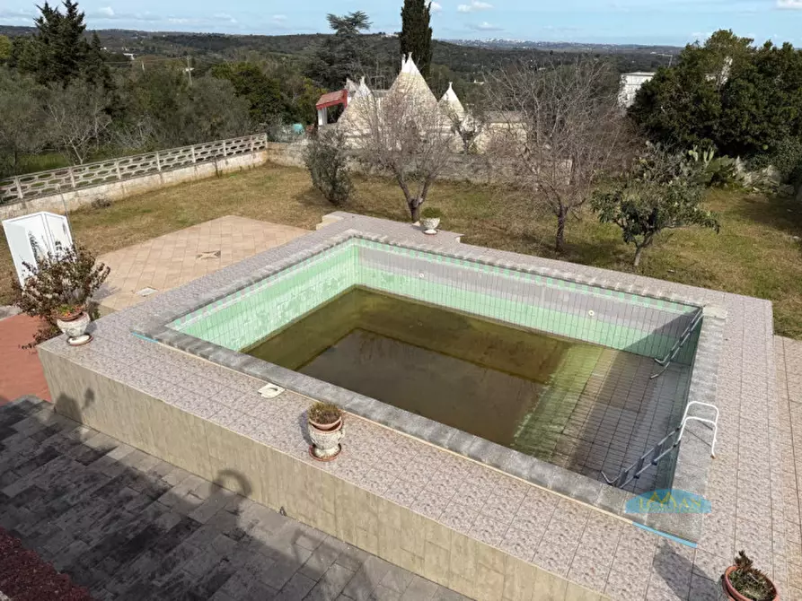 Immagine 25 di Villa in vendita  in Contrada Pezzente Allegro a Ceglie Messapico