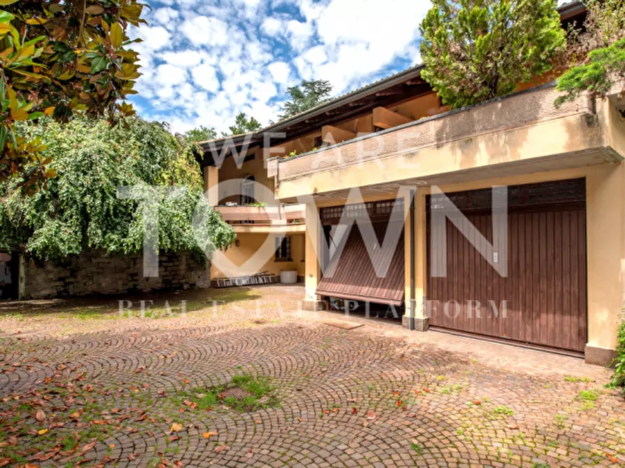 Immagine 45 di Villa in vendita  in Via Siracusa a Cairate