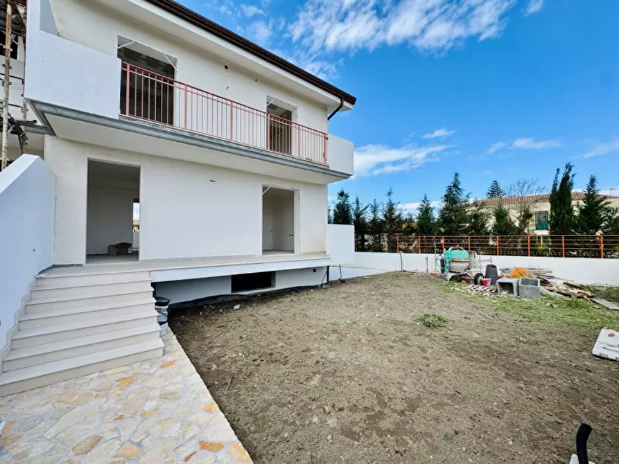 Immagine 2 di Casa bifamiliare in vendita  in Via Badessa,58 a Milazzo