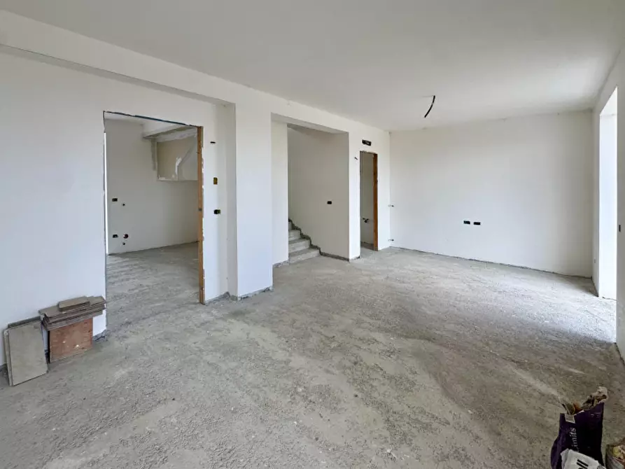 Immagine 10 di Casa bifamiliare in vendita  in Via Badessa,58 a Milazzo