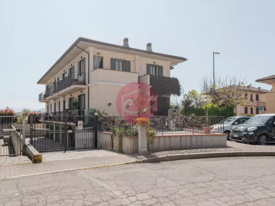Immagine 1 di Appartamento in vendita  in Via Marino Della Pasqua a Santarcangelo Di Romagna